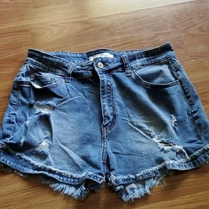Destructed Kancan shorts